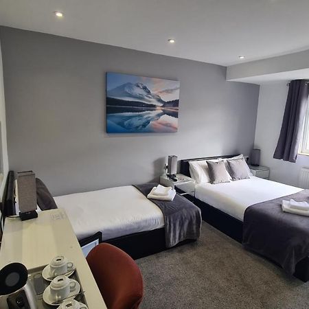 Y Gwynedd Inn ลานเบอริส ภายนอก รูปภาพ