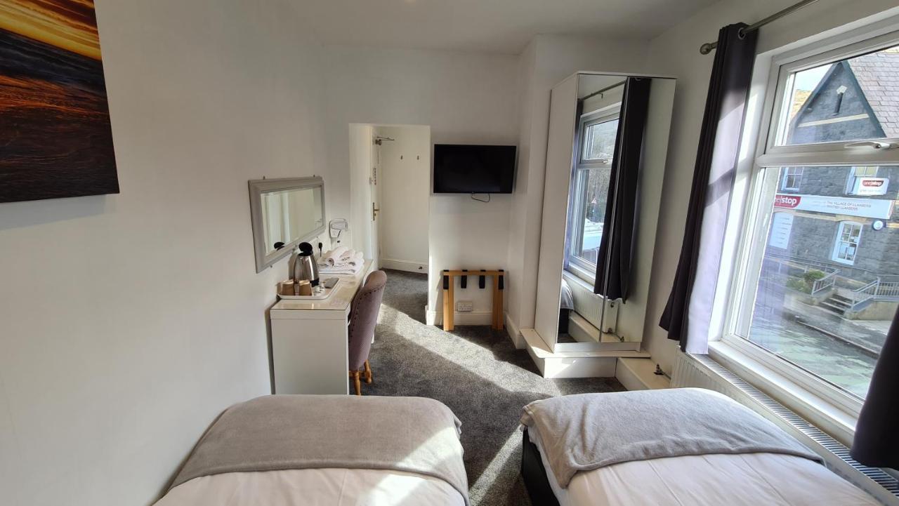 Y Gwynedd Inn ลานเบอริส ภายนอก รูปภาพ