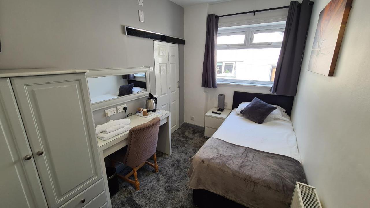Y Gwynedd Inn ลานเบอริส ภายนอก รูปภาพ
