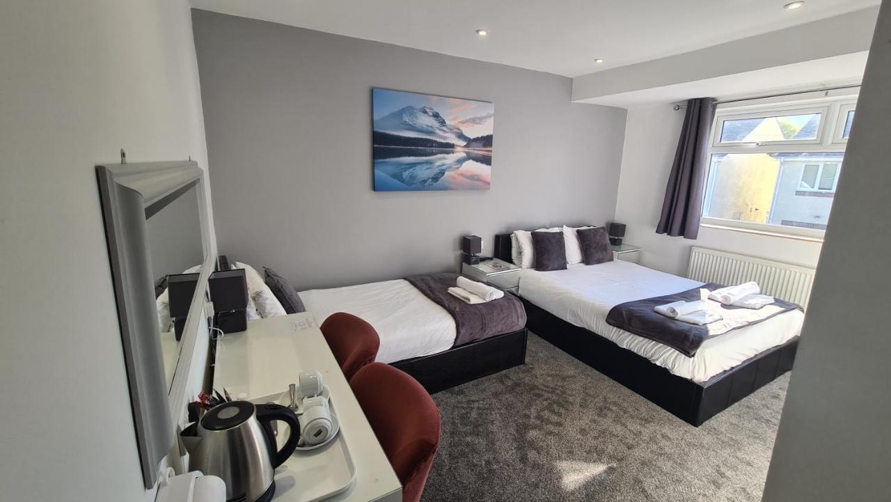 Y Gwynedd Inn ลานเบอริส ภายนอก รูปภาพ