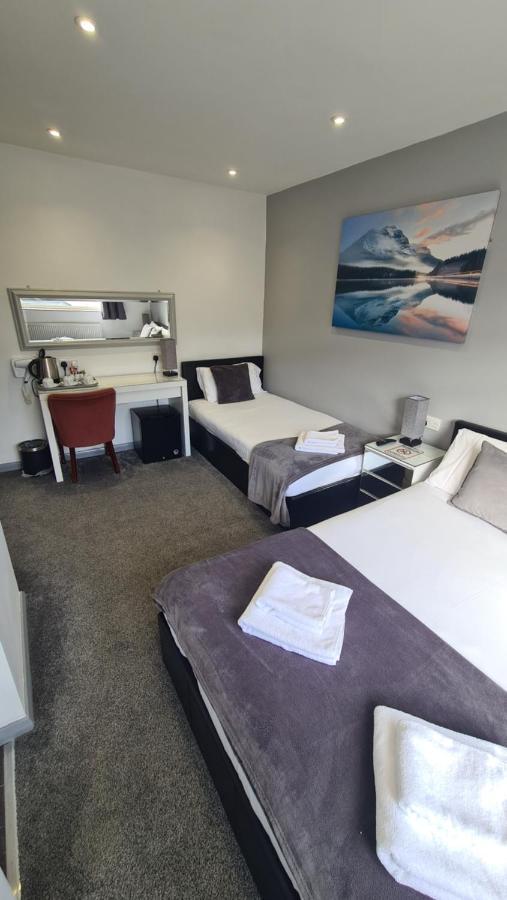 Y Gwynedd Inn ลานเบอริส ภายนอก รูปภาพ