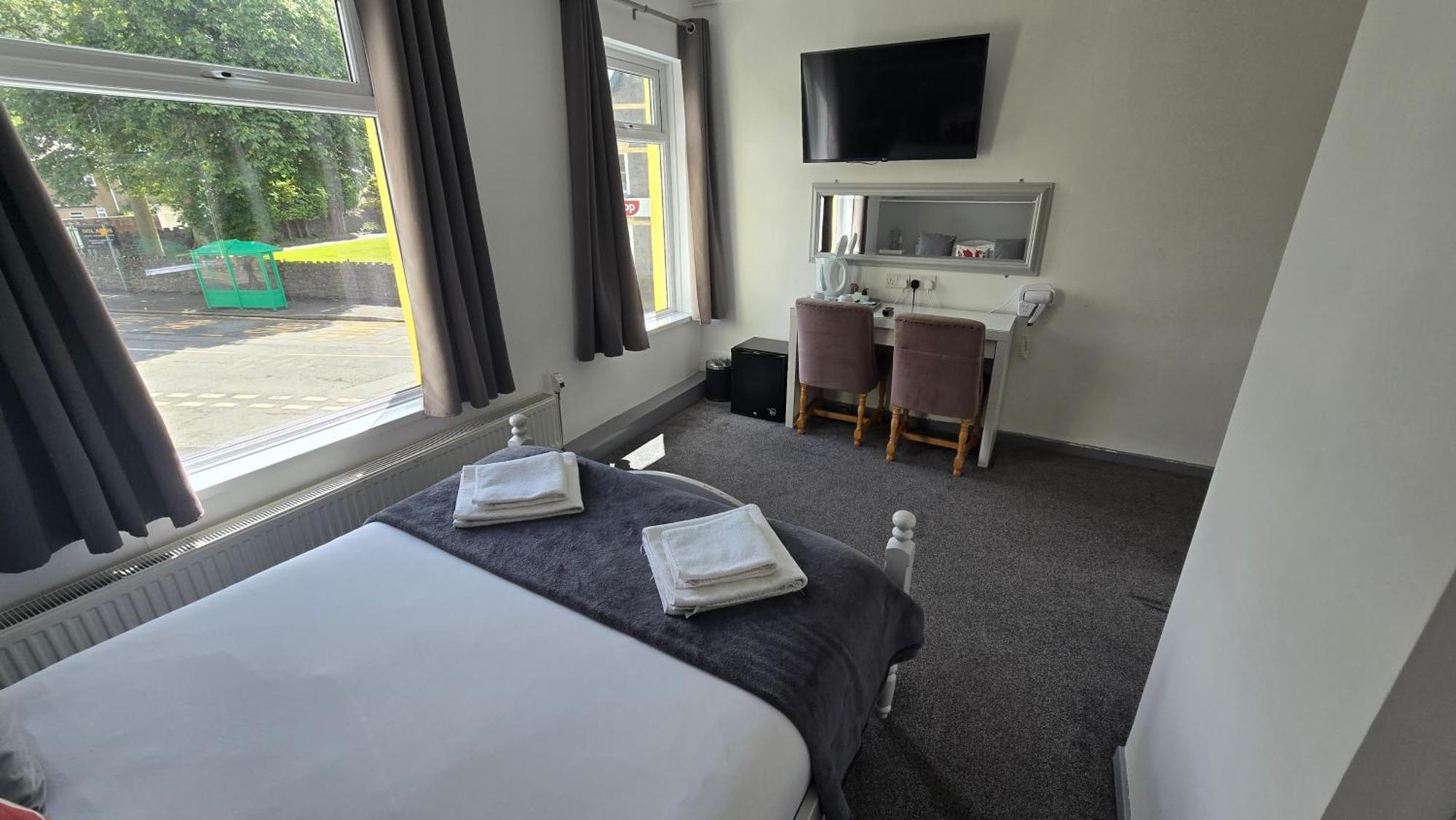 Y Gwynedd Inn ลานเบอริส ภายนอก รูปภาพ